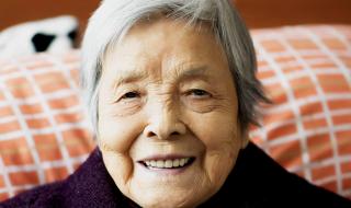 社会各届吊唁老阿姨龚全珍